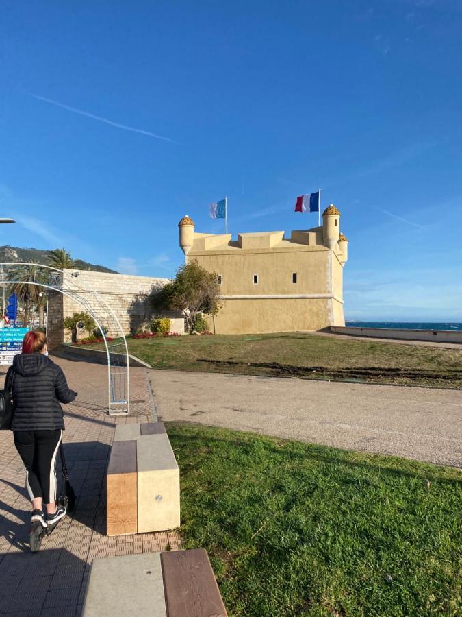 Les Glycines Apartment Menton Bagian luar foto