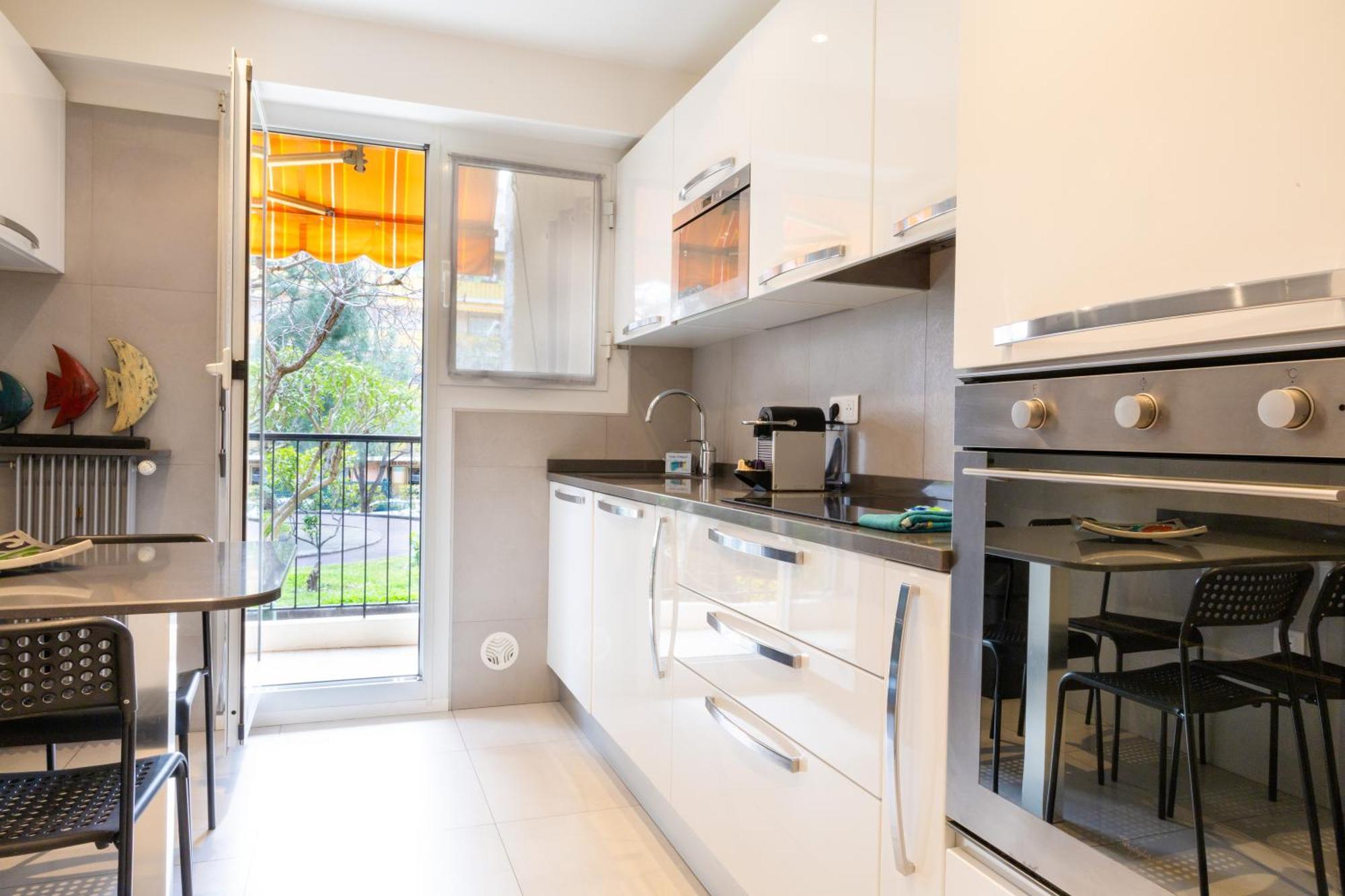 Les Glycines Apartment Menton Bagian luar foto