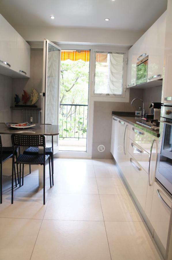 Les Glycines Apartment Menton Bagian luar foto